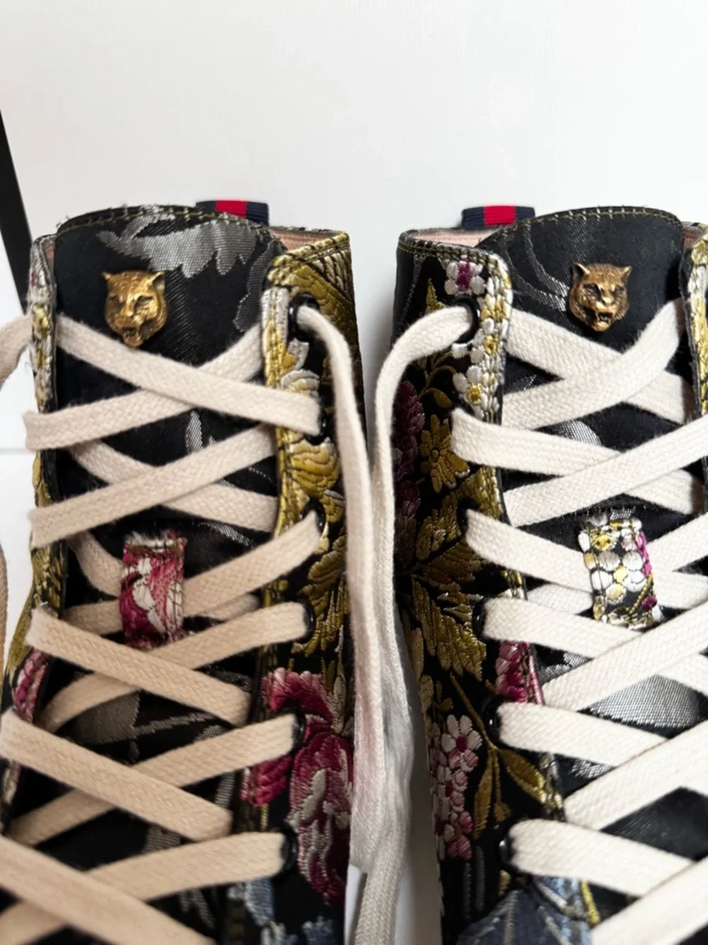 Gucci Women’s Sylvie Blind For Love Floral Jacquard High Top Sneakers Size 38.5 - Picture 4 of 13